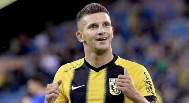 再显威力 再显威力