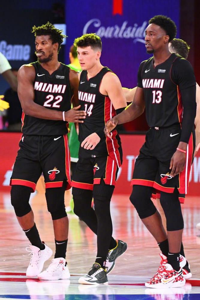 为支点的主 为支点的主